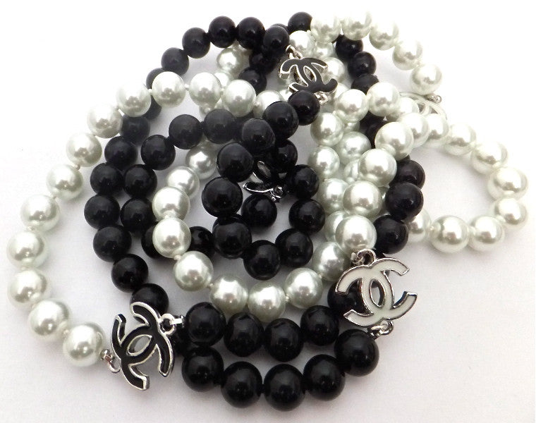 Black and white pearl chanel necklace Clearance