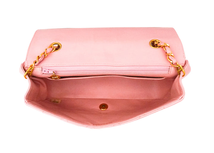 Chanel Vintage Pink Lambskin Medium Diana Flap Bag – Classic Coco