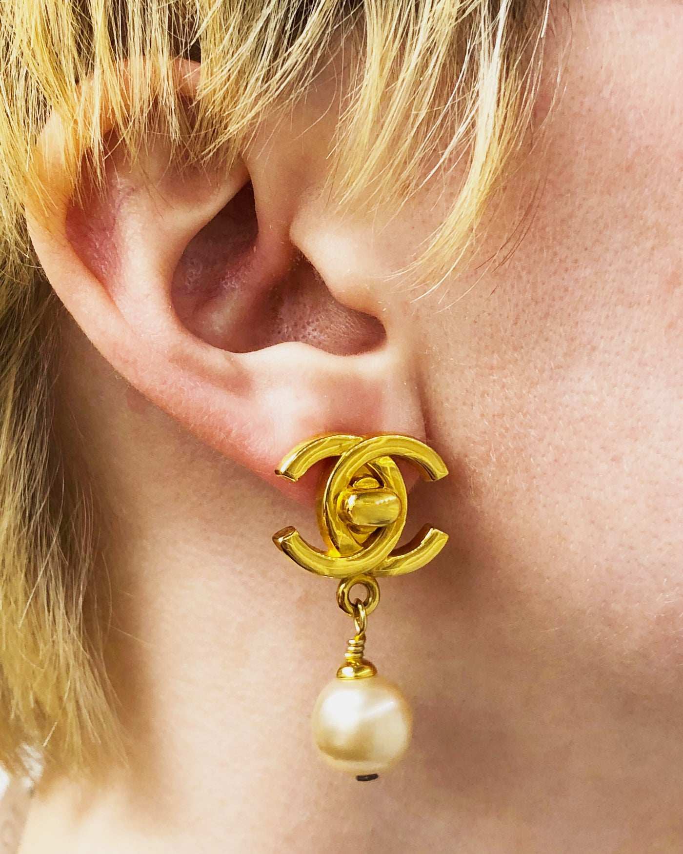 Chanel Vintage Rare Gold Turnlock Pearl Drop Earrings – Classic Coco  Authentic Vintage Luxury