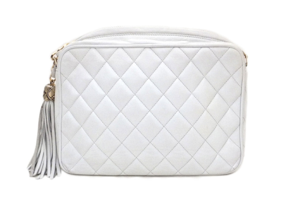 Chanel White Quilted Camera Bag Leather ref.959480 - Joli Closet