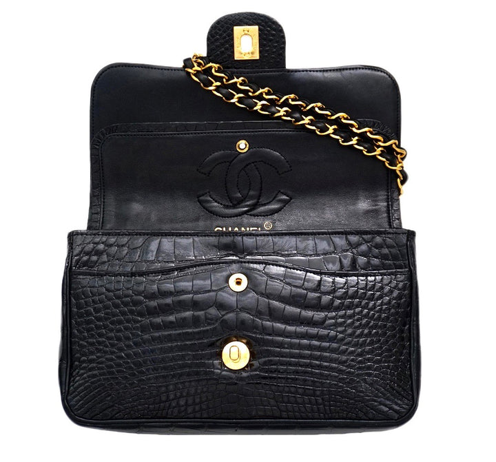 【オールド】シャネル Authentic Chanel Vintage Black Alligator/ Crocodile 2.55 9” Flap