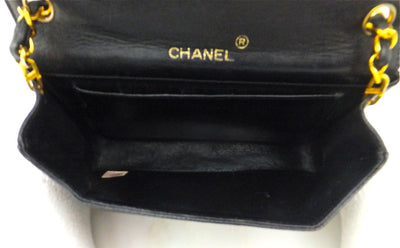 Authentic Chanel Vintage Jumbo CC Emblem Lizard Flapover