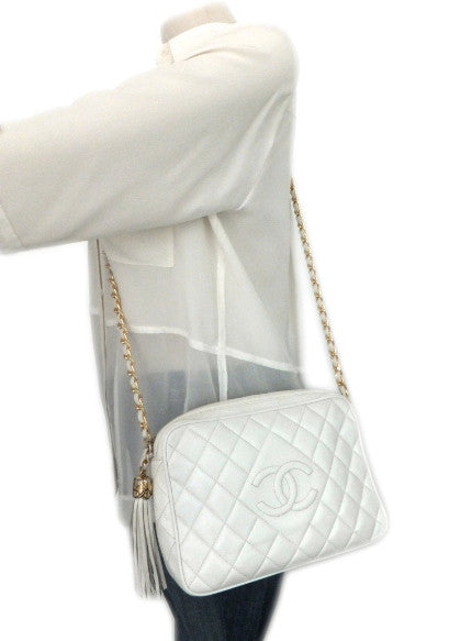 Authentic Chanel Vintage White Quilted Camera Style Handbag