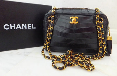 Authentic Chanel VNTG Blk Alligator Camera Handbag