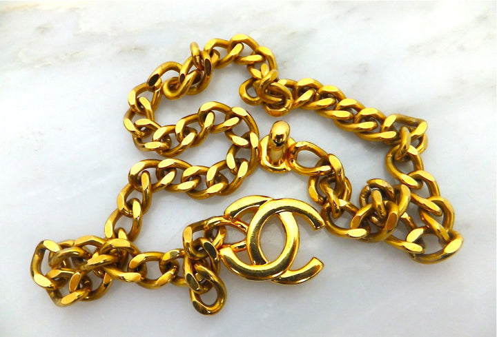 Authentic Chanel Vintage Gold Turnlock Necklace – Classic Coco