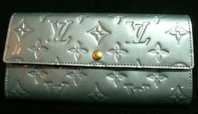 Authentic NEW in Box Louis Vuitton Sarah Vernis Blue Wallet